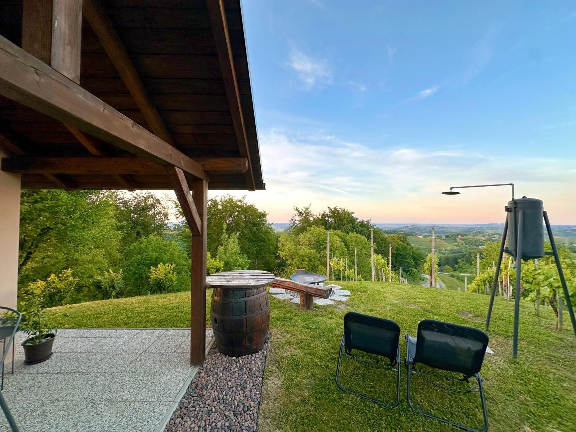 House Tomajna Holiday home